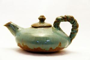 Teapot-Blue-stoneware-s